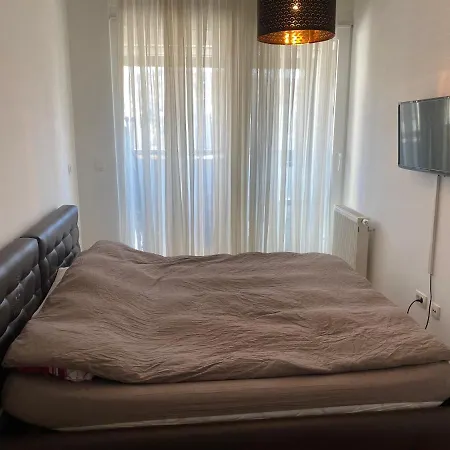 Modern Ofi